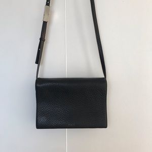 ARITZIA | AUXILIARY LEATHER CALISCH CROSSBODY BAG